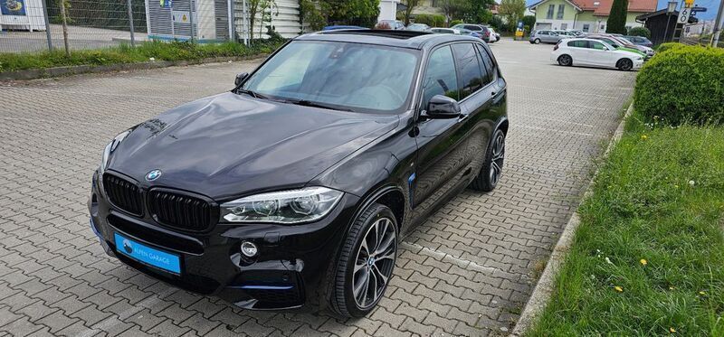 Schwarz Gebraucht 2017 BMW X5 M50 Performance SUV | 41.111 € (Teuer) - Bild 1/4