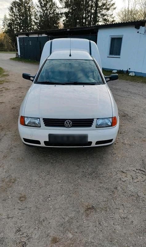 Second-hand VW Caddy 64 CP (47 kW) 2002 Alb Monovolum