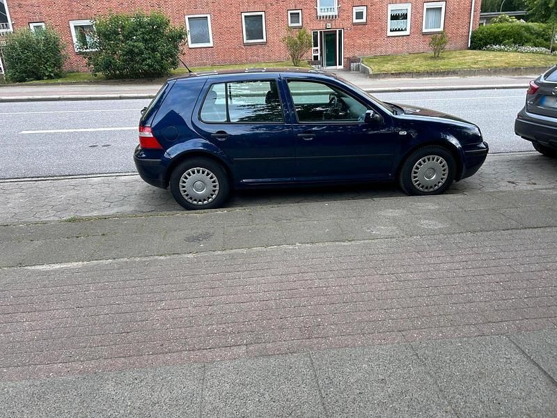 Gebraucht VW Golf IV 105 PS (77 kW) 2003 Kleinwagen