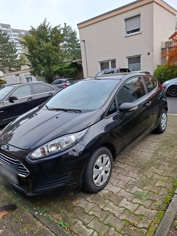 Gebraucht Ford Fiesta 60 PS (44 kW) 2014 Schwarz Kleinwagen