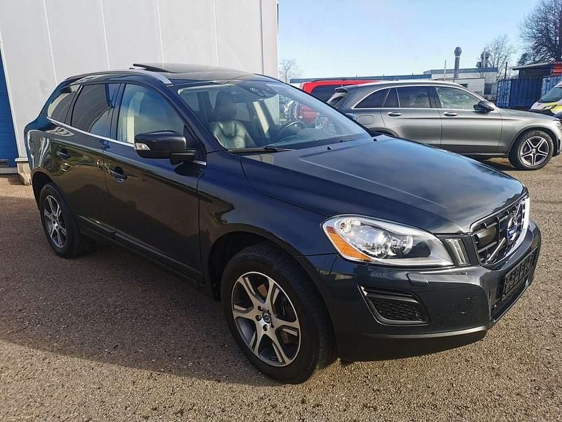 Gebraucht Volvo XC60 Summum 305 PS (224 kW) 2012 Savile grey / metallic SUV