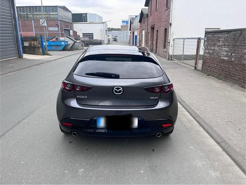 Gebraucht Mazda 3 122 PS (89 kW) 2019 Grau Limousine