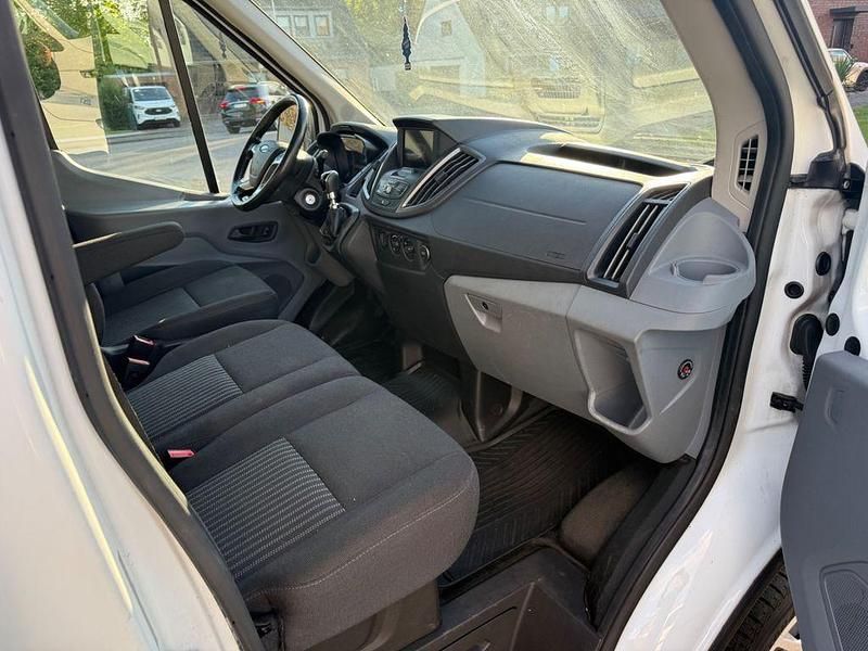 Usado Ford Transit 170 HP (125 kW) 2017 Branco Monovolume