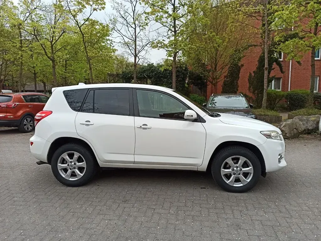 Gebraucht Toyota RAV4 150 PS (110 kW) 2011 Weiß SUV