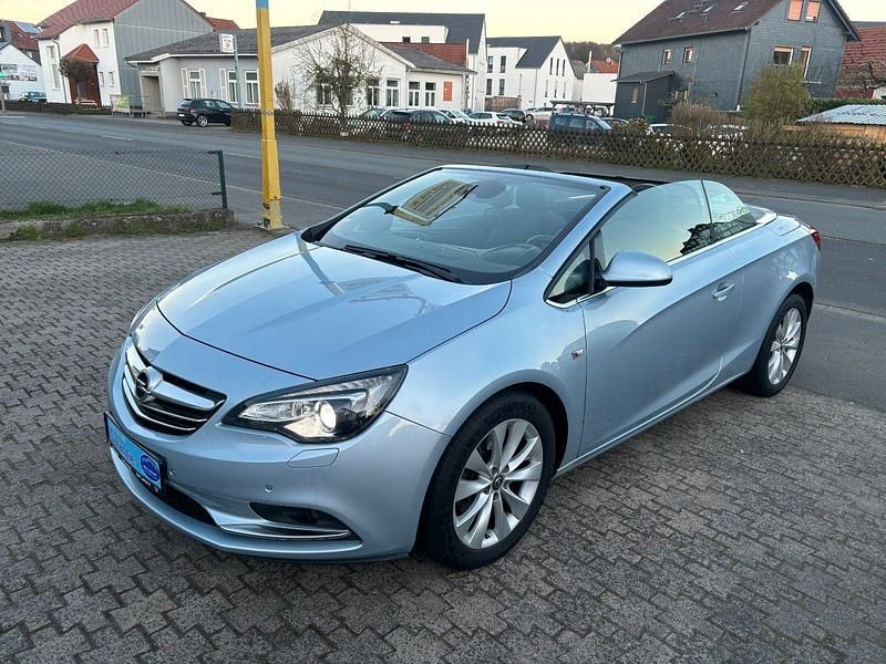 Gebraucht Opel Cascada Innovation 140 PS (102 kW) 2016 Silber Cabrio