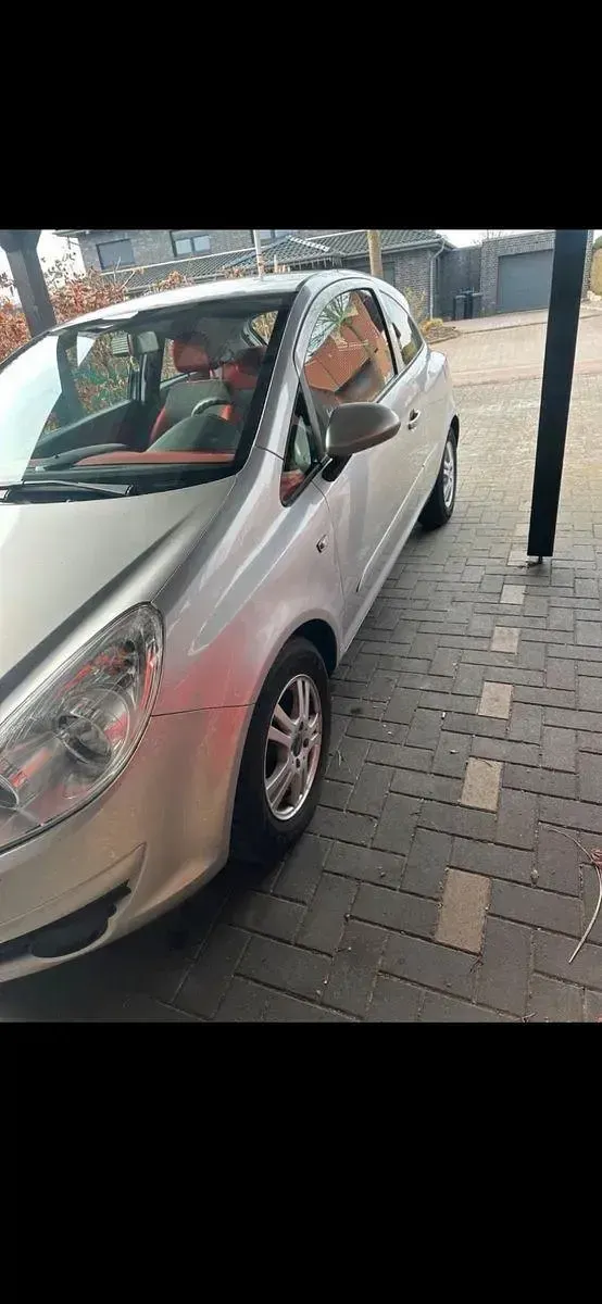 Usado Opel Corsa 60 HP (44 kW) 2007 Vermelho Citadino
