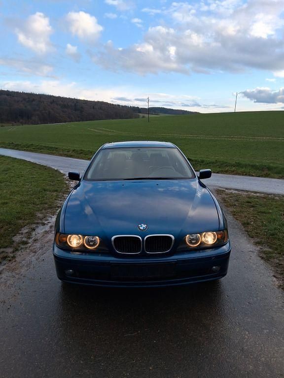 Gebraucht BMW 530 231 PS (169 kW) 2001 Blau Limousine