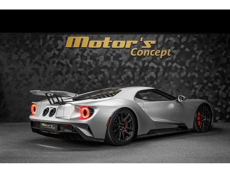 Second-hand Ford GT 647 CP (475 kW) 2023 Argintiu