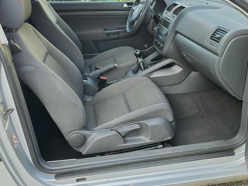 Gebraucht VW Golf IV 75 PS (55 kW) 2005 Silber Limousine
