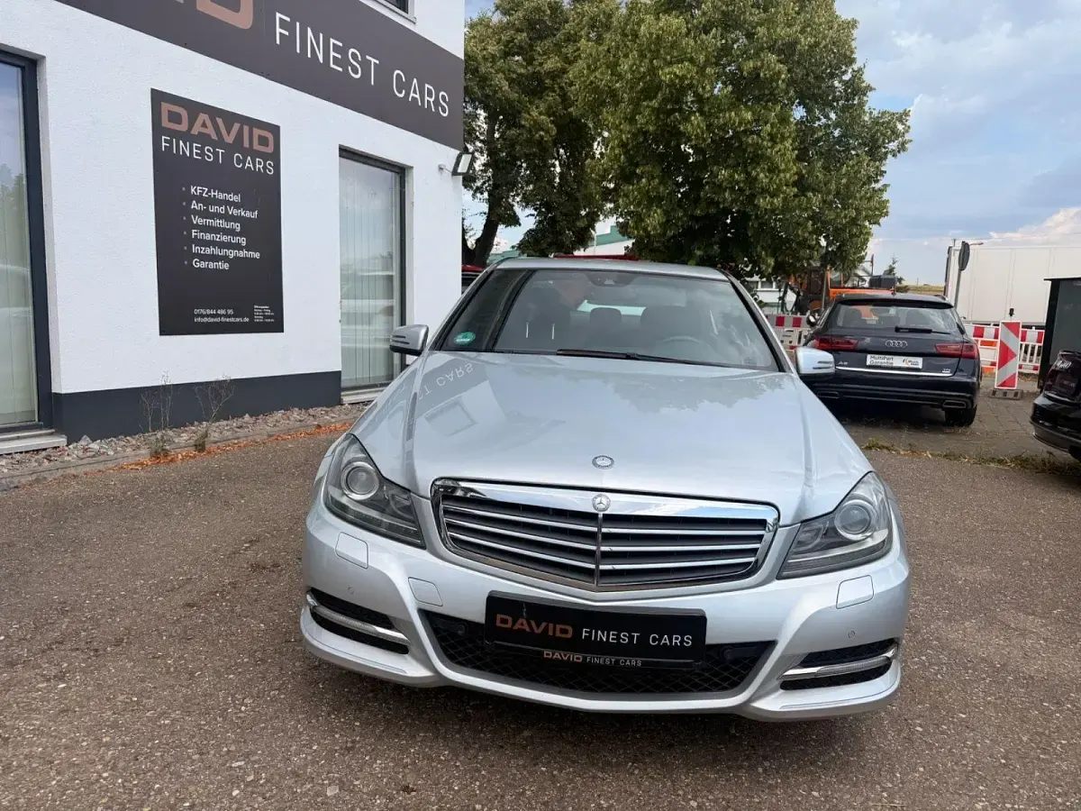 Gebraucht Mercedes C200 136 PS (100 kW) 2012 Silber Limousine