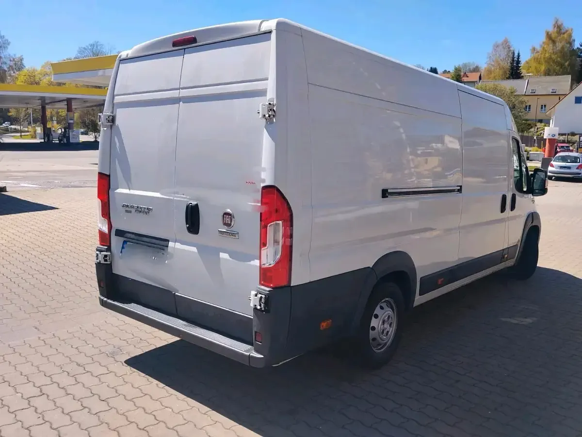 Gebraucht Fiat Ducato 130 PS (95 kW) 2017 Weiß Van