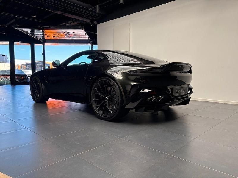 Neu Aston Martin Vantage 665 PS (489 kW) 2025 Grün Coupé