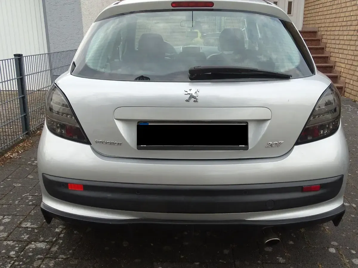 Gebraucht Peugeot 207 150 PS (110 kW) 2007 Silber Limousine