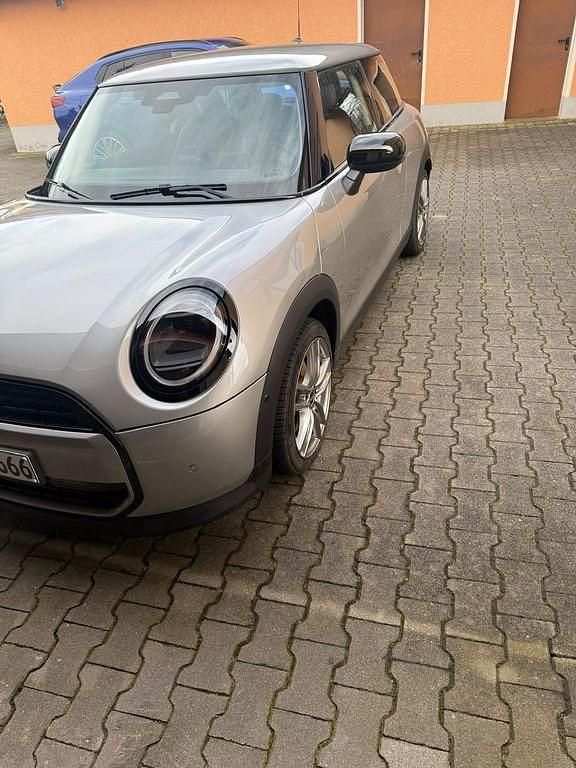 Gebraucht Mini Cooper Classic 156 PS (114 kW) 2024 Grau Kleinwagen