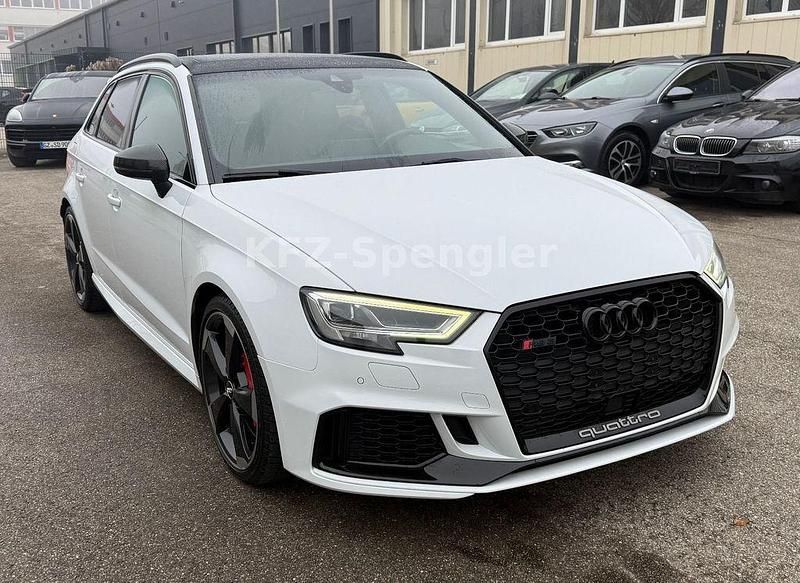 Weiß Gebraucht 2019 Audi RS3 Sport Limousine | 36.990 € (Superpreis) - Bild 1/4