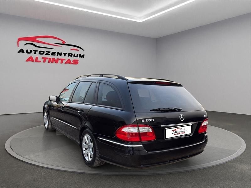 Gebraucht Mercedes E280 190 PS (139 kW) 2006 Schwarz Kombi