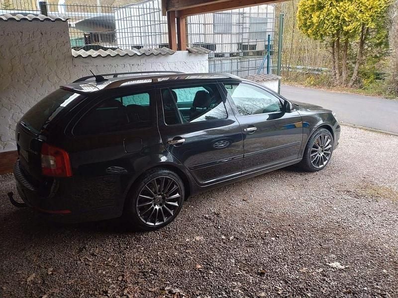 Gebraucht Skoda Octavia RS 170 PS (125 kW) 2011 Schwarz Kombi