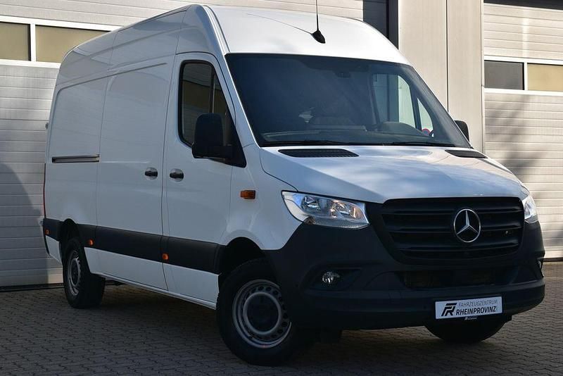Weiß Gebraucht 2024 Mercedes Sprinter Van | 34.999 € (Superpreis) - Bild 1/4