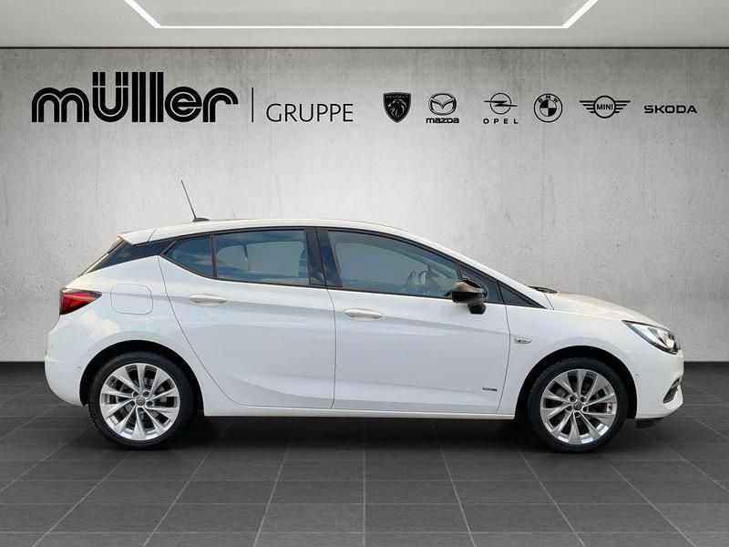 Gebraucht Opel Astra Design & Tech 131 PS (96 kW) 2021 Weiß Limousine