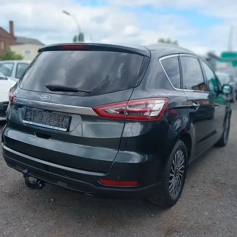 Occasion Ford S-MAX Titanium 165 ch (121 kW) 2019 Marron Monospace