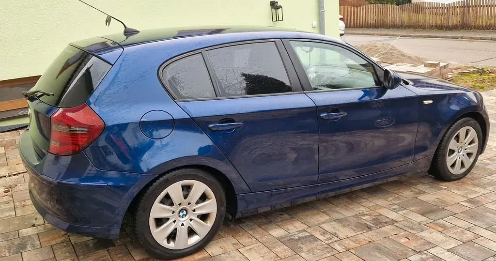 Gebraucht BMW 116 116 PS (85 kW) 2010 Blau Kleinwagen