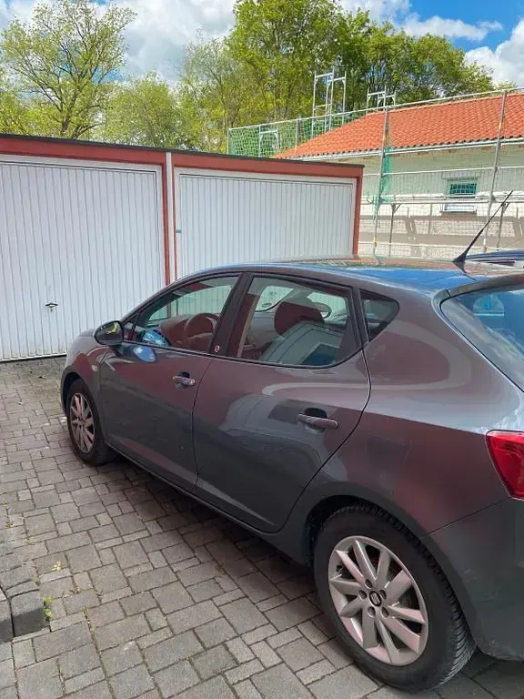 Gebraucht Seat Ibiza Reference 75 PS (55 kW) 2017 Silber Limousine