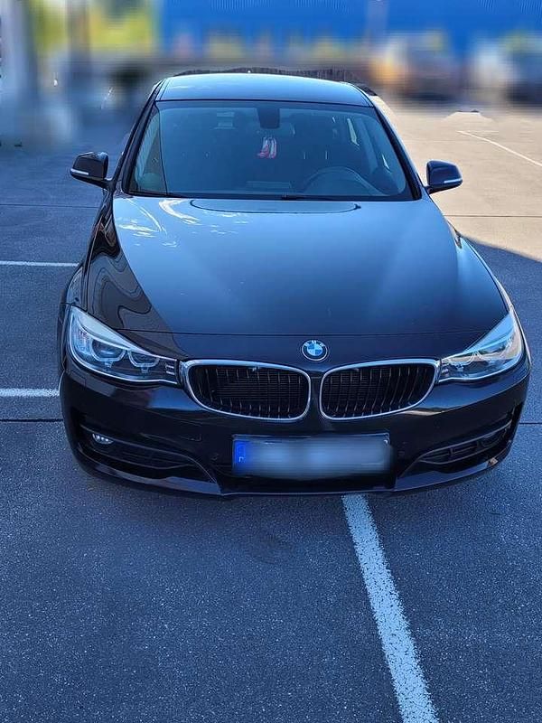 Gebraucht BMW 318 Gran Turismo 143 PS (105 kW) 2015 Braun Limousine