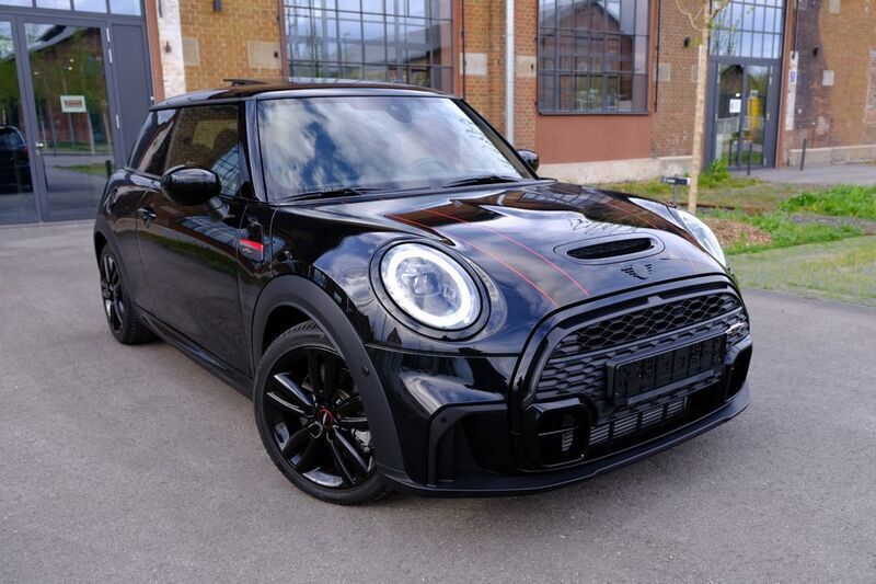 Schwarz Gebraucht 2023 Mini Cooper S Kleinwagen | 32.500 € (Etwas zu teuer) - Bild 1/4