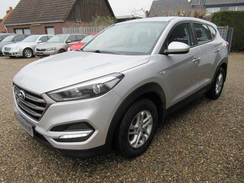 Gebraucht Hyundai Tucson Classic 141 PS (103 kW) 2016 Silber SUV