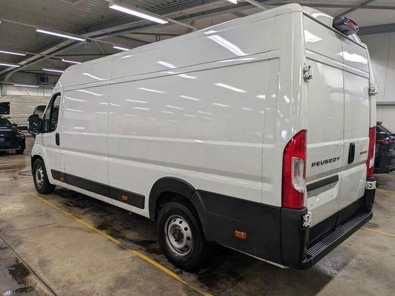 Gebraucht Peugeot Boxer 179 PS (131 kW) 2025 Weiß Van