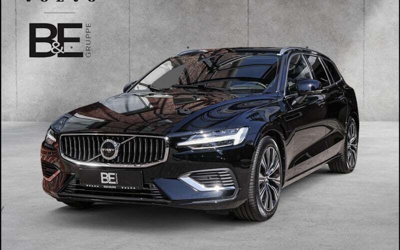 Schwarz Gebraucht 2022 Volvo V60 Plus Kombi | 37.950 € (Superpreis) - Bild 1/4