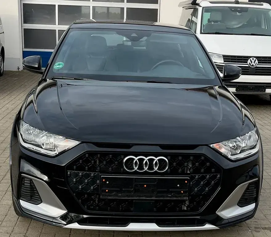 Gebraucht Audi A1 S-Line 150 PS (110 kW) 2023 Mythosschwarz SUV