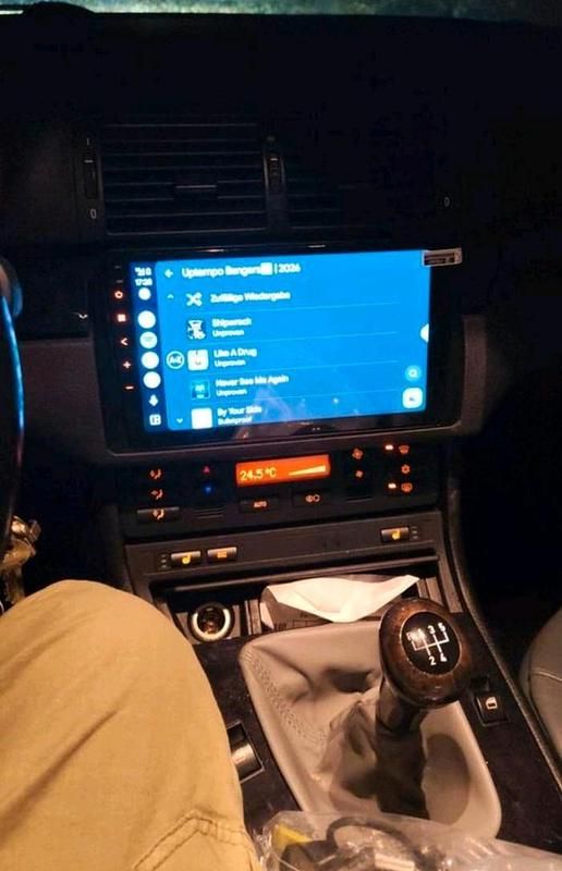 Gebraucht BMW 318 143 PS (105 kW) 2004 Schwarz Limousine