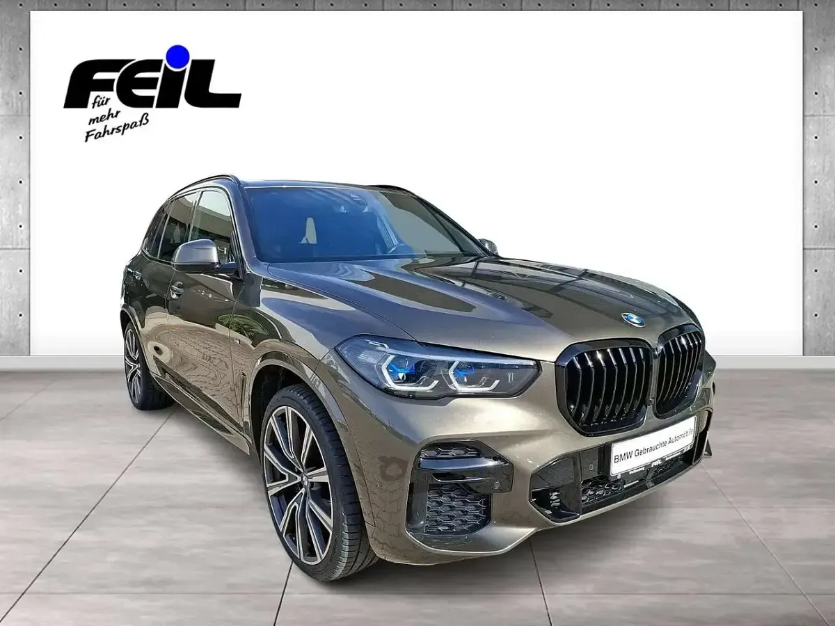Gebraucht BMW X5 M Sport 286 PS (210 kW) 2023 Manhattan metallic SUV