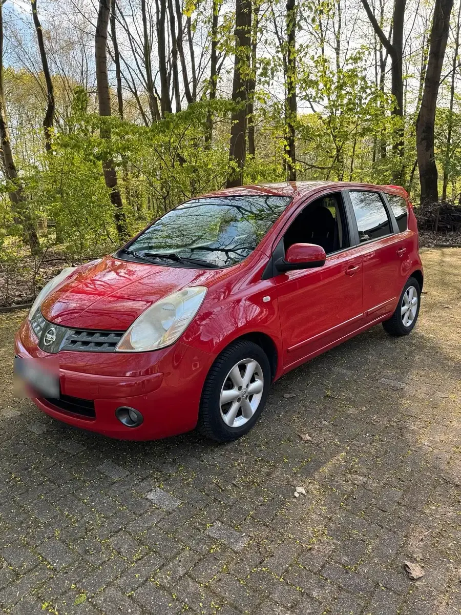 Usata Nissan Note 85 CV (62 kW) 2008 Rosso Utilitaria