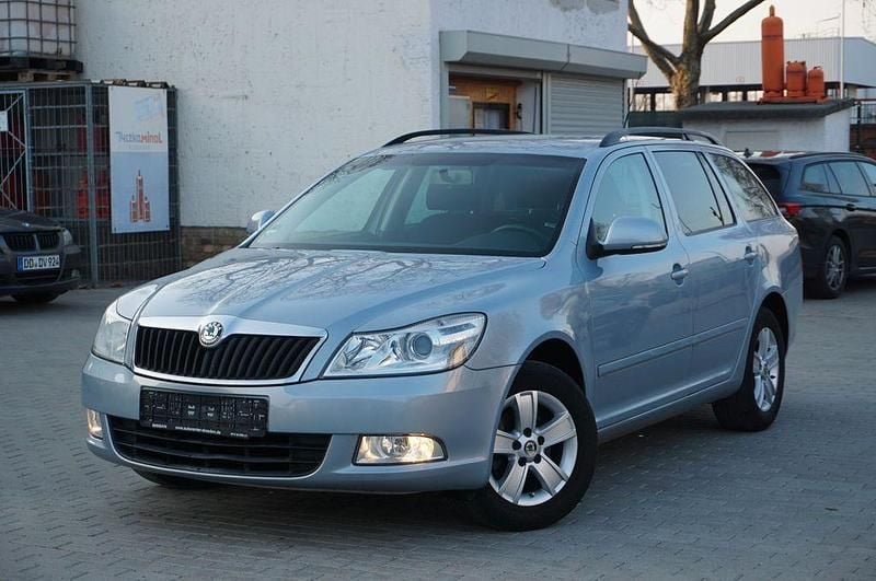Gebraucht Skoda Octavia Impuls Edition 122 PS (89 kW) 2010 Blau Kombi