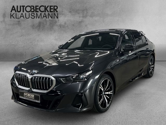 Schwarz Neu 2024 BMW 520 M Sport Limousine | 58.490 € (Superpreis) - Bild 1/4