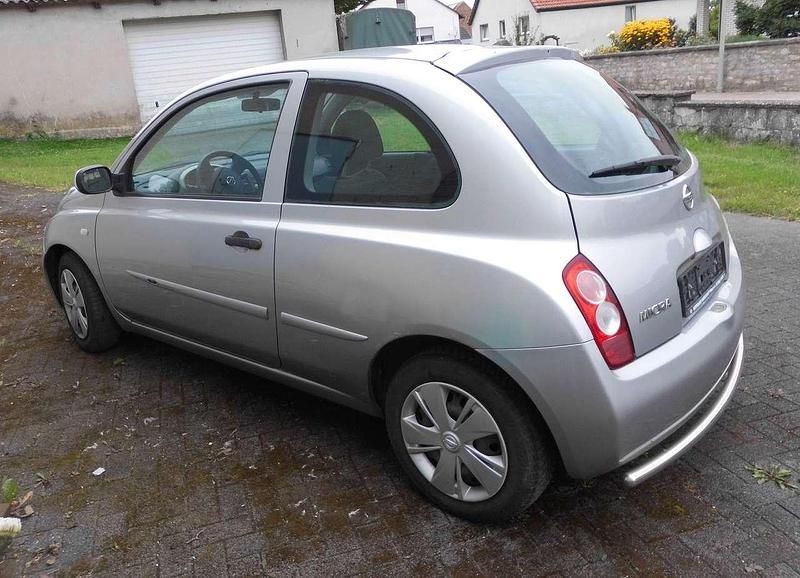 Silber Gebraucht 2003 Nissan Micra Visia Kleinwagen | 1.600 € (Fairer Preis) - Bild 1/4