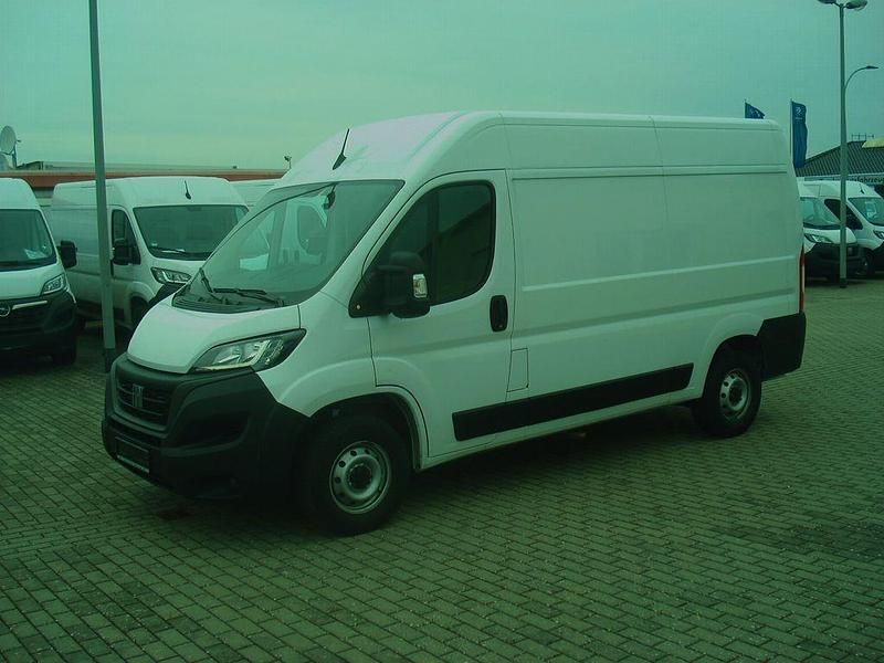 Gebraucht Fiat Ducato 120 PS (88 kW) 2023 Weiß Van