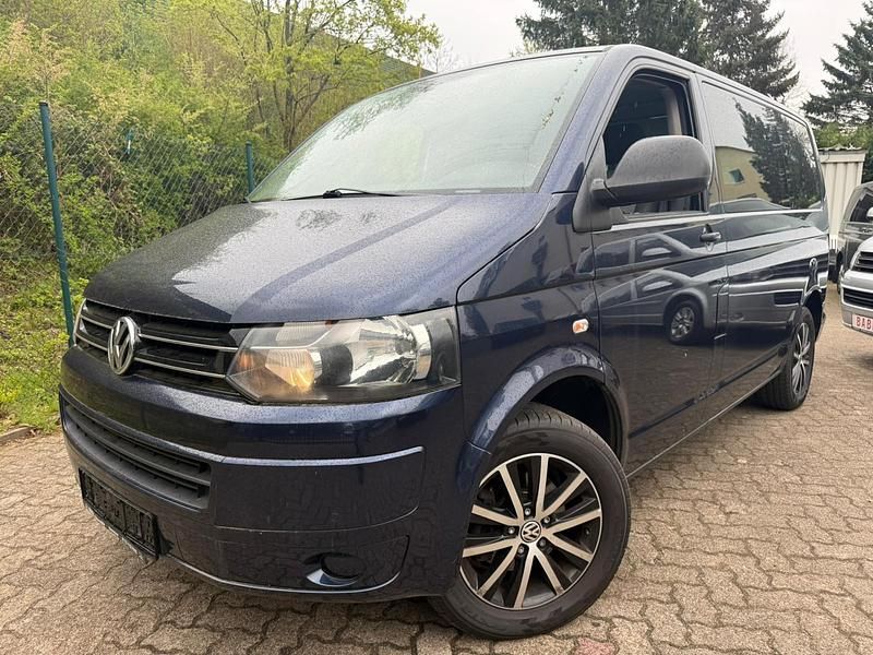 Usado VW Multivan 140 HP (102 kW) 2012 Azul Monovolume