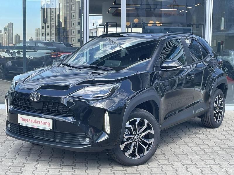 Neu Toyota Yaris Cross 131 PS (96 kW) 2026 Mysticschwarz mica SUV