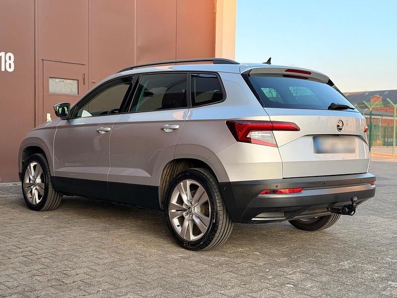 Gebraucht Skoda Karoq 116 PS (85 kW) 2019 Grau SUV