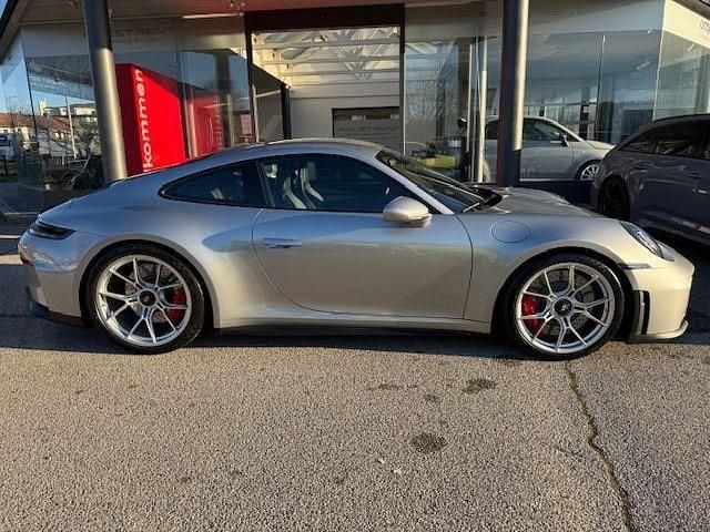 Neu Porsche 992 510 PS (375 kW) 2025 Silber