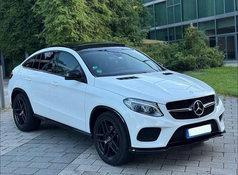 Weiß Gebraucht 2015 Mercedes GLE350 AMG Coupé | 34.900 € (Fairer Preis) - Bild 1/4
