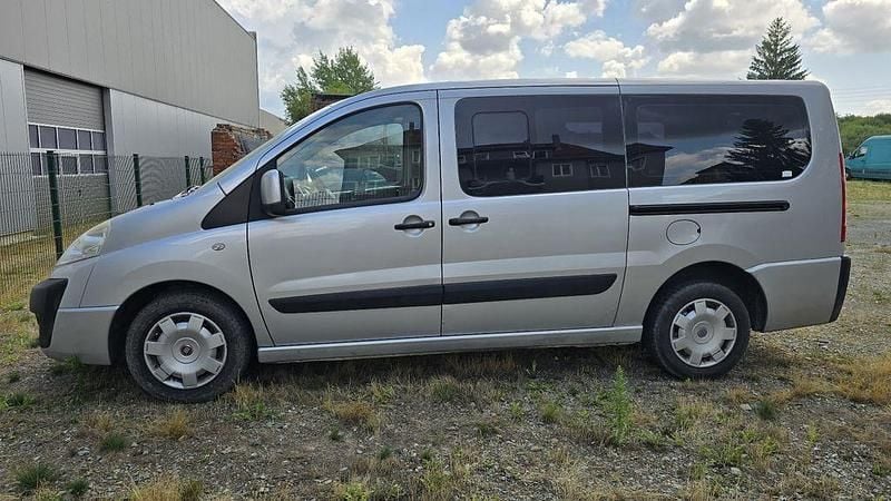 Silber Gebraucht 2007 Fiat Scudo Family Van | 3.999 € (Guter Preis) - Bild 1/4