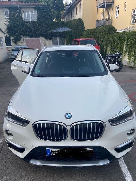 Weiß Gebraucht 2019 BMW X1 xLine SUV | 22.999 € (Fairer Preis) - Bild 1/4