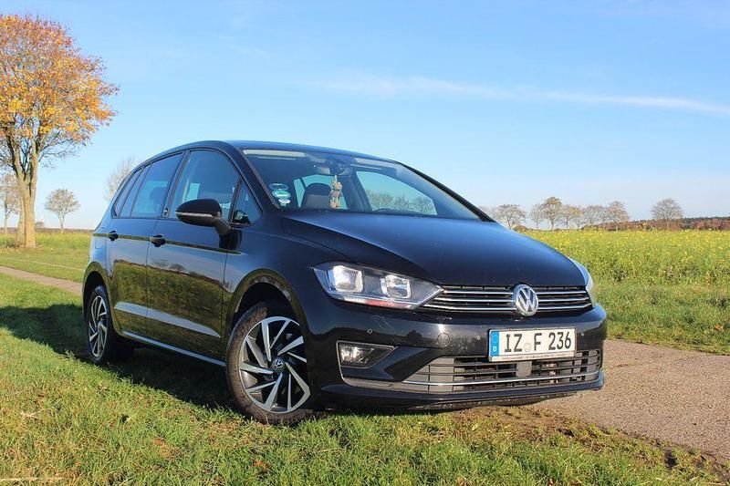 Gebraucht 2017 VW Golf Sportsvan Sound Van / Kleinbus | 13.999 € (Fairer Preis) - Bild 1/4