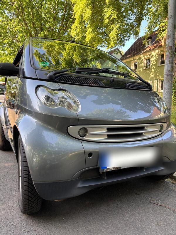 Schwarz Gebraucht 2003 Smart ForTwo Cabrio Cabrio | 1.200 € - Bild 1/4