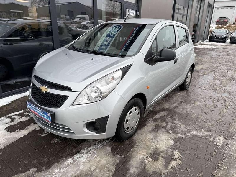 Silber Gebraucht 2010 Chevrolet Spark Kleinwagen | 3.950 € (Etwas zu teuer) - Bild 1/4