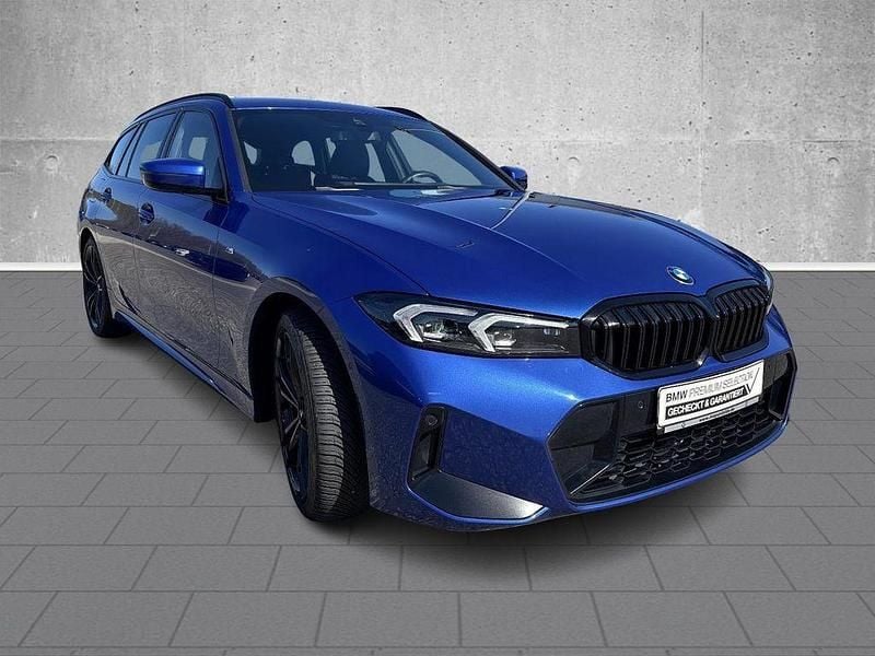 Gebraucht BMW 330 Performance 245 PS (180 kW) 2023 Blau Limousine